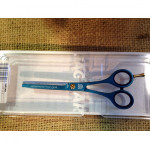 Jaguar Pastall Plus "Lagoon" 5" 40 tooth White Line Comfort class thinner or texturing scissor.